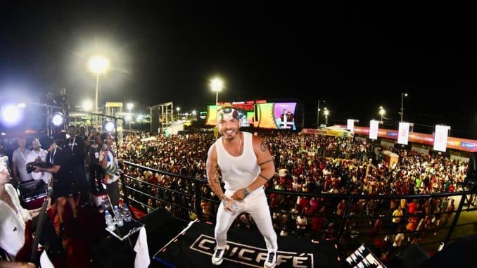 A Chicafé fez a festa na Virada Salvador e lançou nova música. Foto Ednaldo Pinto