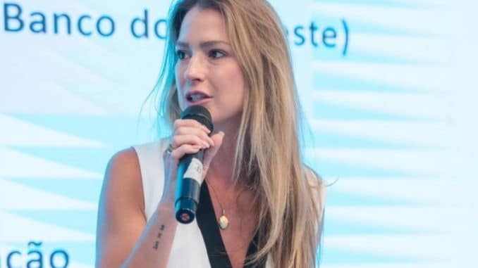 Lara Morel, CEO LightHouse Hub.ho