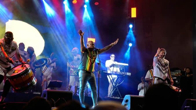 d74a8037-0139-472c-bc43-64acd4870a2f