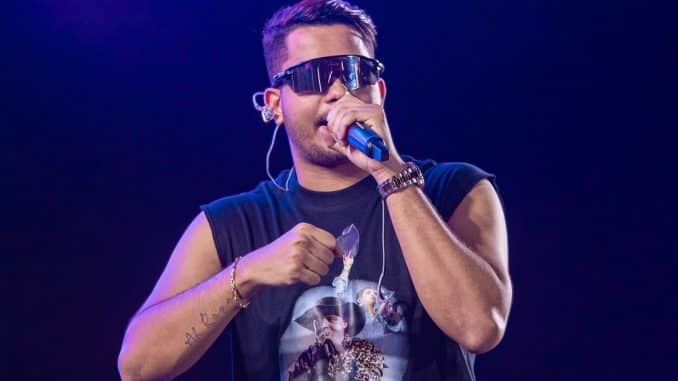 Mikael Santos.Show25.1